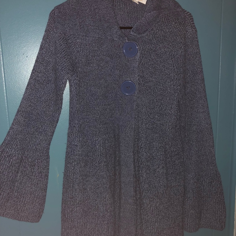 Cardigan with big buttons